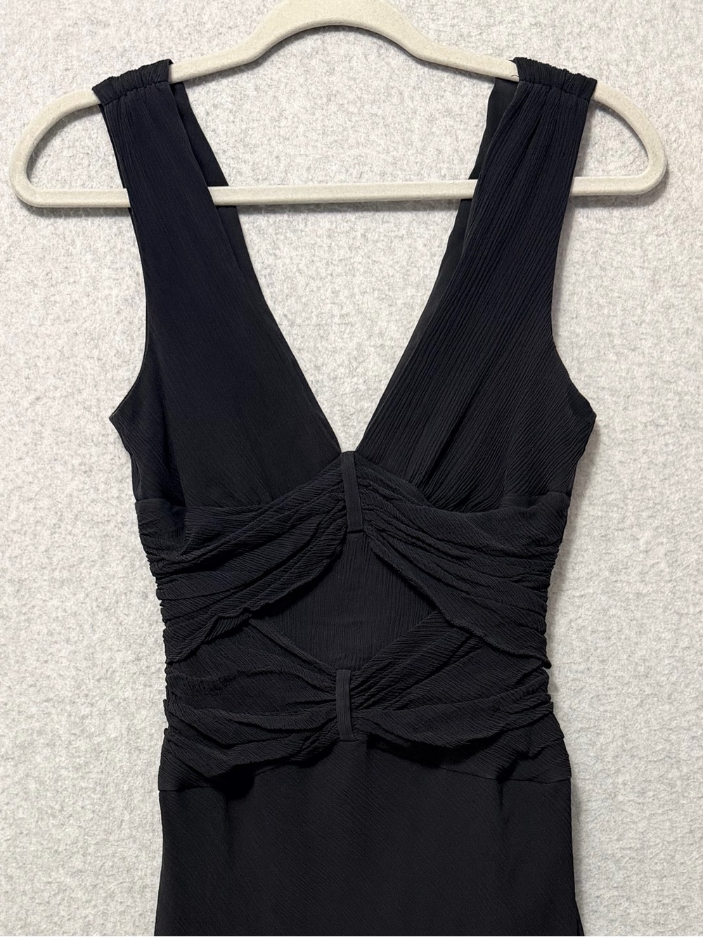 Banana Republic Vintage Silk Crepe Cocktail Dress Size 8 Black Plunge Whimsigoth - Picture 3 of 10